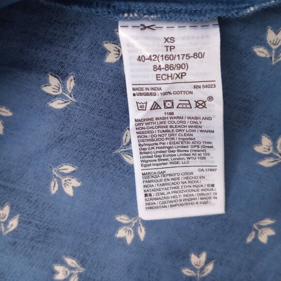 Gap Women's Wrap Top Blouse Cotton Semi Sheer Blue White Floral Cottage Size XS - Picture 7 of 7